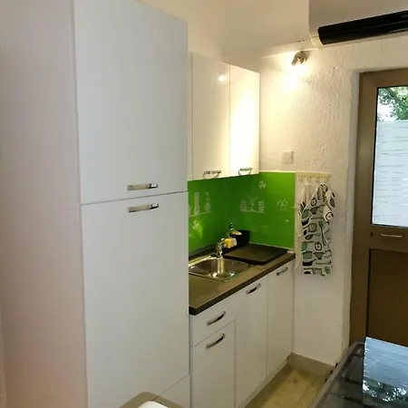 Kata Lejlighed Šmrika