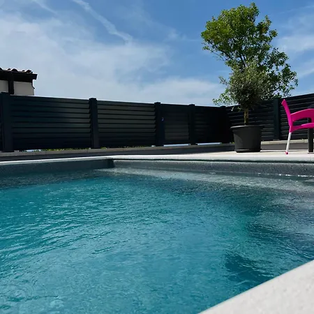 Kata Lägenhet Šmrika