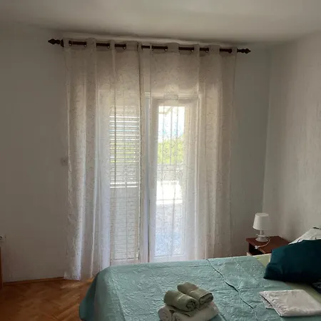 Apartman Kata *